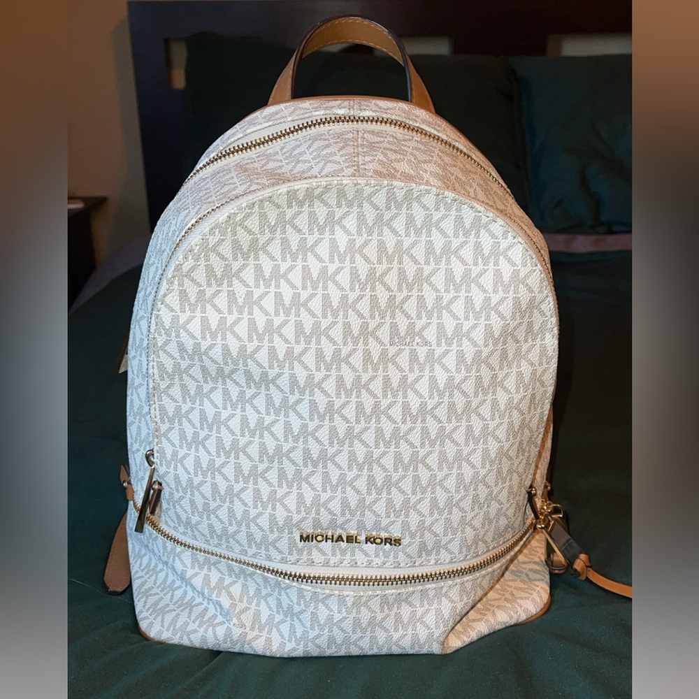 Michael Kors Rhea Signature Zip Backpack
